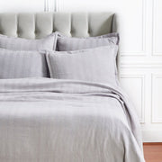 Torin bed blanket in gray.