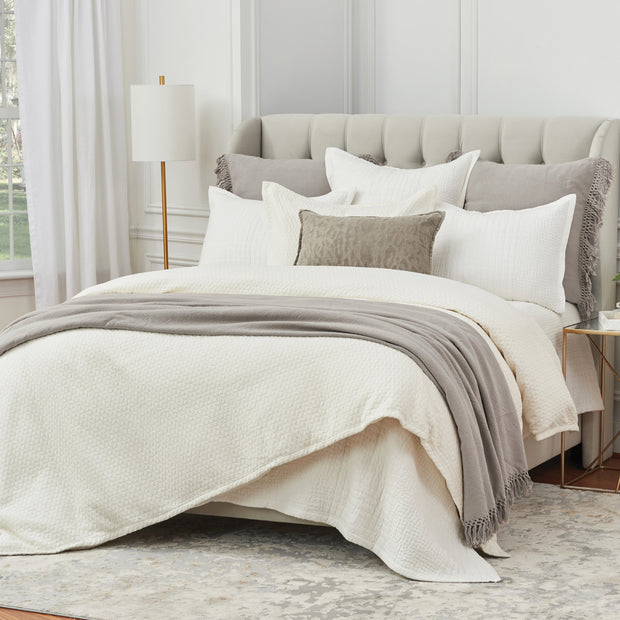 Willa Ivory Quilt